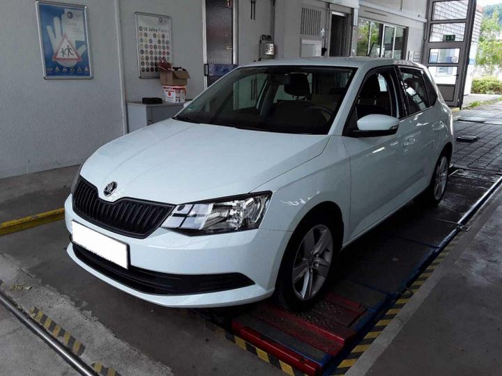 skoda fabia 2017 tmbea6nj2jz028676