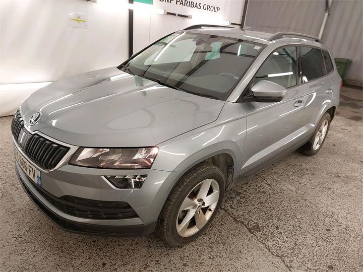 skoda karoq 2018 tmbjg7nu2k2025378