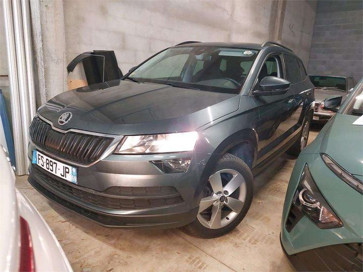 skoda karoq 2020 tmbjg7nu8l5037793