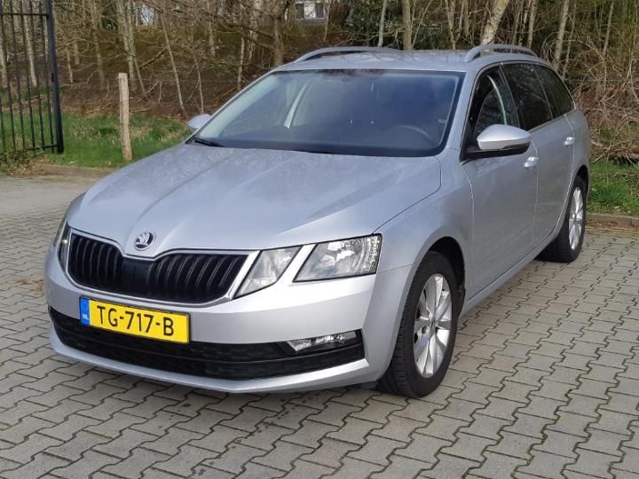 skoda octavia combi 2018 tmbjg9ne6j0348217