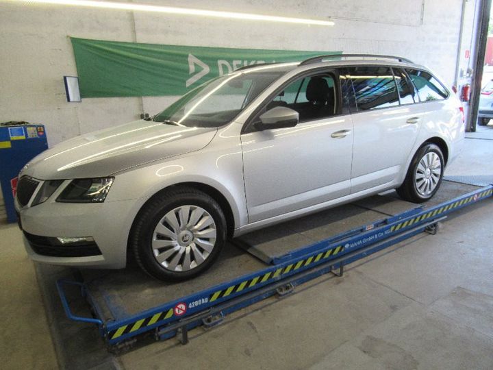 skoda octavia combi 2019 tmbjp7ne7k0241361