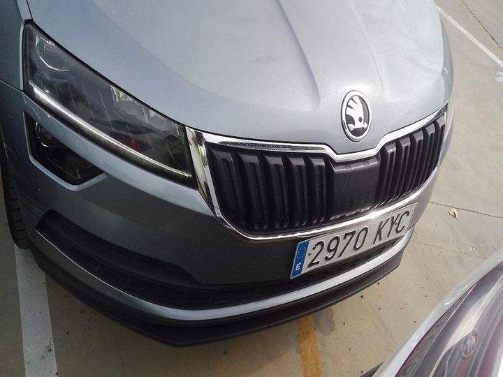 skoda karoq 2019 tmbjp7nu0k2042647