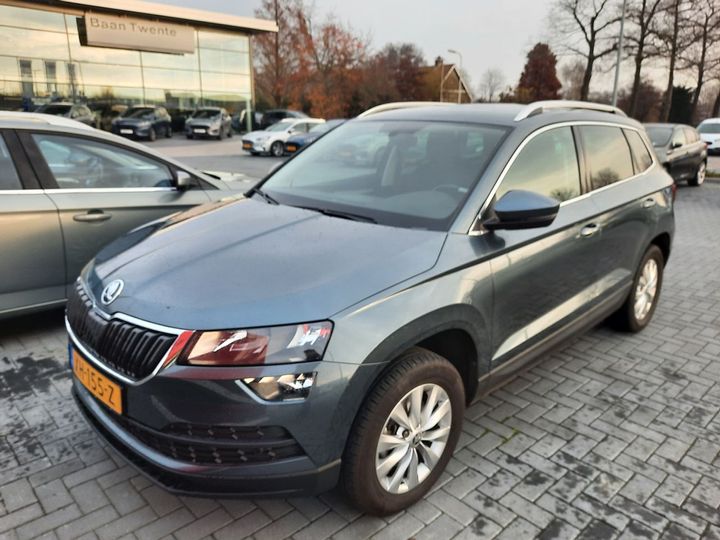 skoda karoq 2019 tmbjp7nu7k2008835