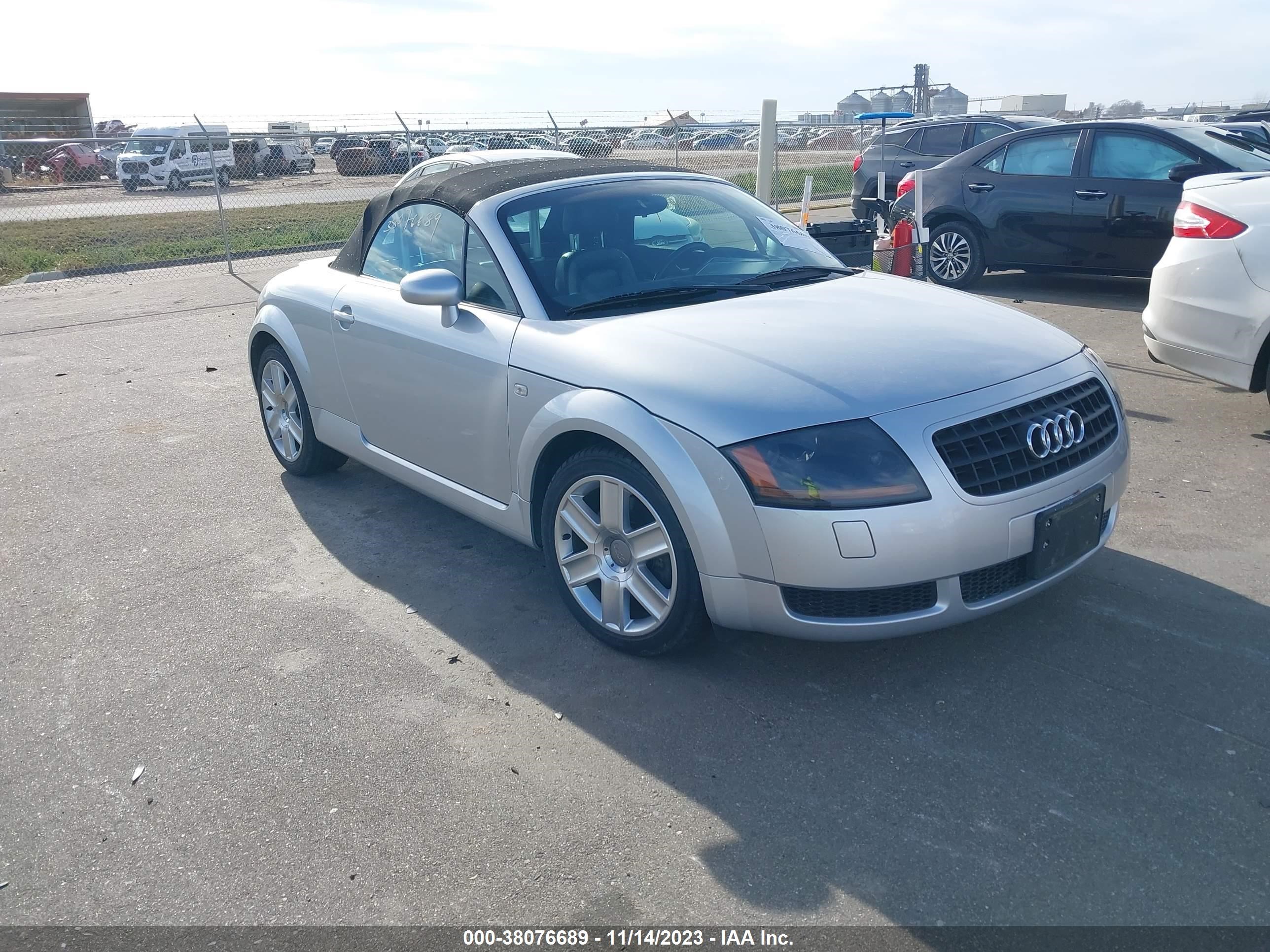 audi tt 2003 trutc28n331002166