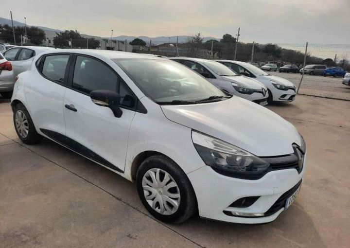 renault clio 2017 vf15rbf0a57143820