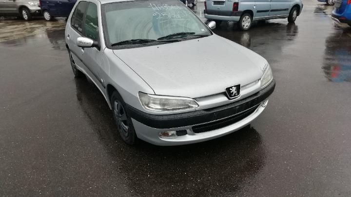 peugeot 306 hatchback 1998 vf37zlfzp32438480