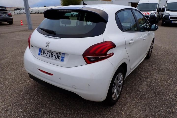 peugeot 208 2018 vf3ccbhy6jw052727