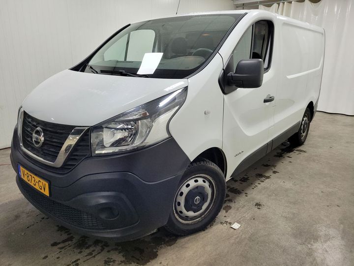 nissan nv300 2017 vnvf4000758513263