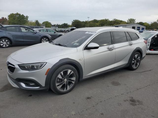 buick regal tour 2018 w04gu8sx8j1144901