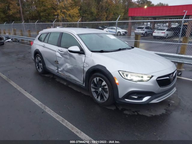 buick regal tourx 2018 w04gv8sx5j1135425