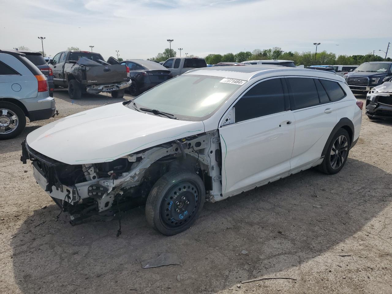 buick regal 2018 w04gv8sx8j1174199