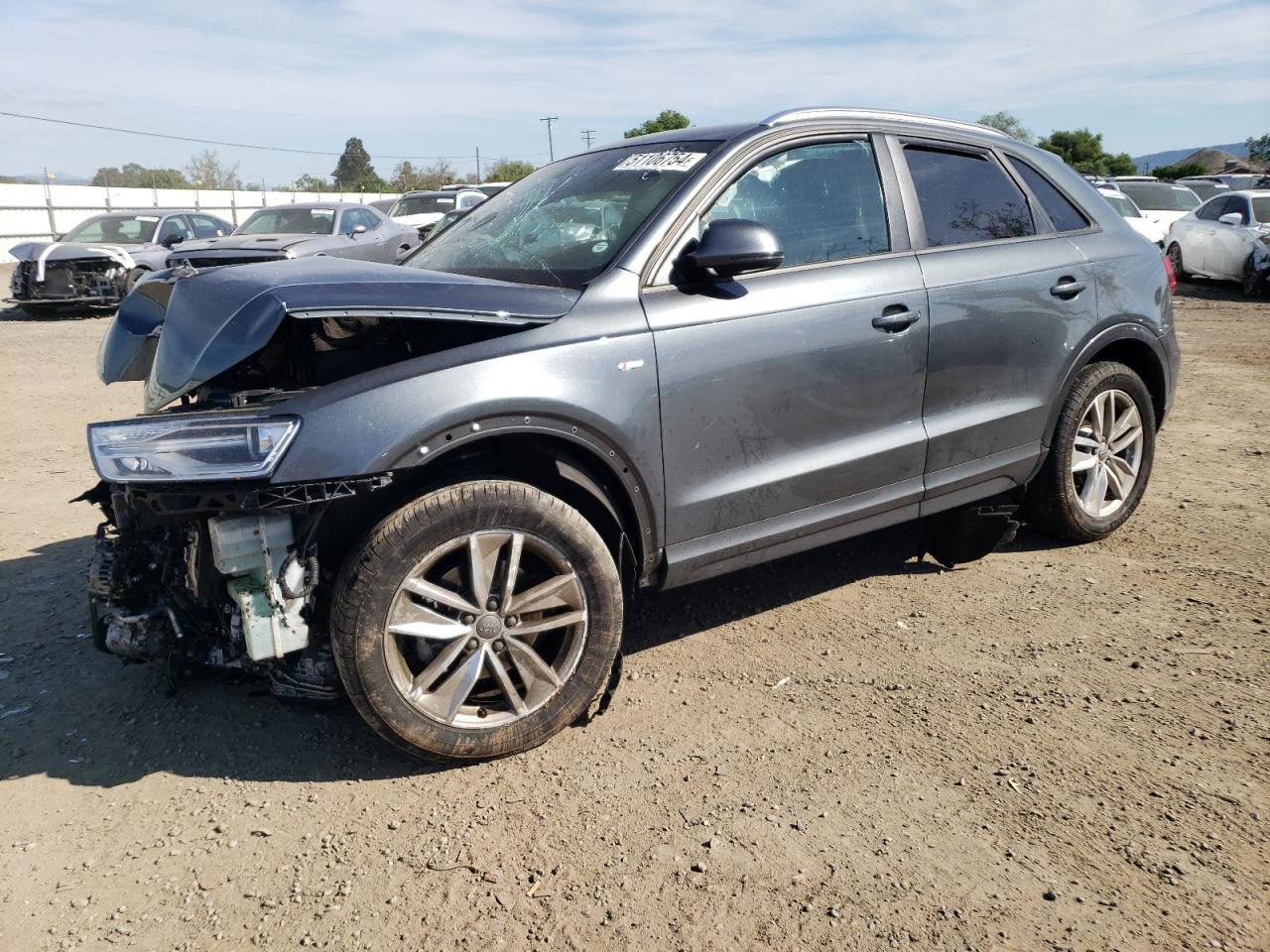 audi q3 2018 wa1bccfs3jr021409