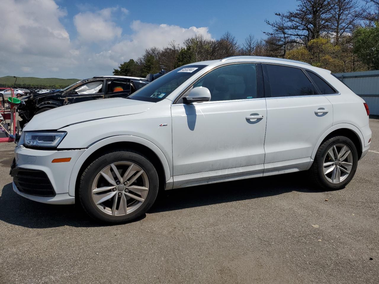 audi q3 2018 wa1jccfs2jr023230