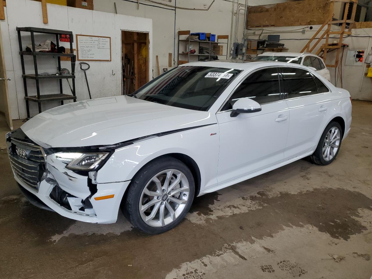 audi a4 2019 waudnaf40kn000697