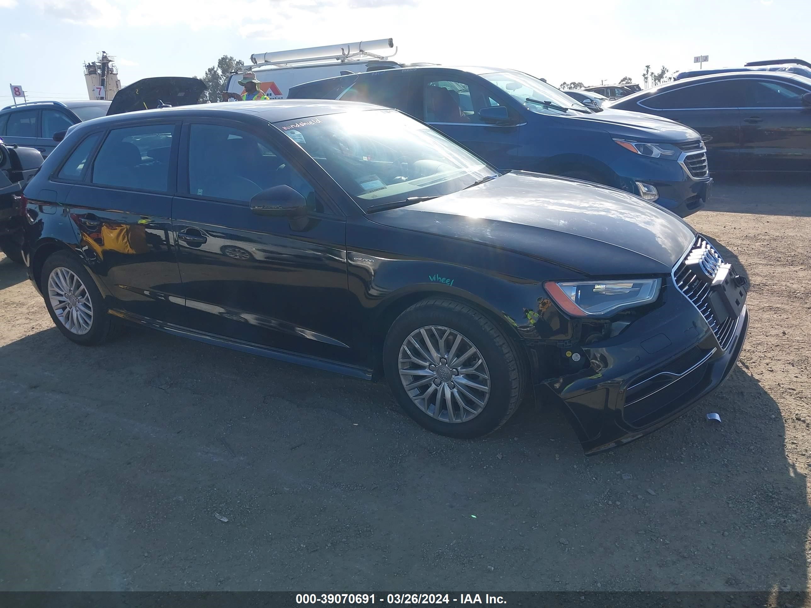 audi a3 e-tron 2015 wauvpbff4ga093390