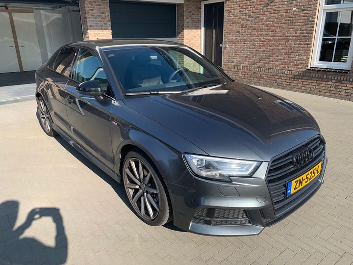 audi a3 limousine 2018 wauzzz8v2j1076930