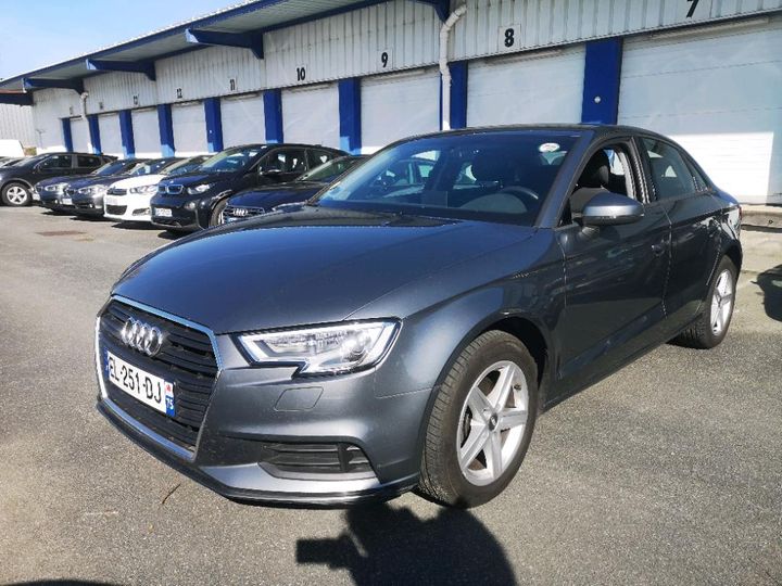 audi a3 berline 2017 wauzzz8v4h1065938