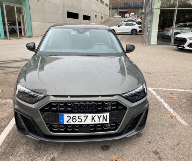 audi a1 2019 wauzzzgb6kr059784