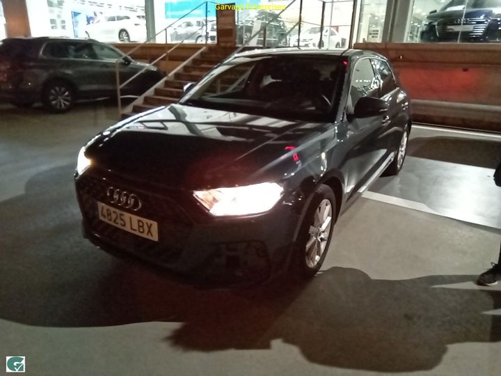 audi a1 2019 wauzzzgb7lr001555