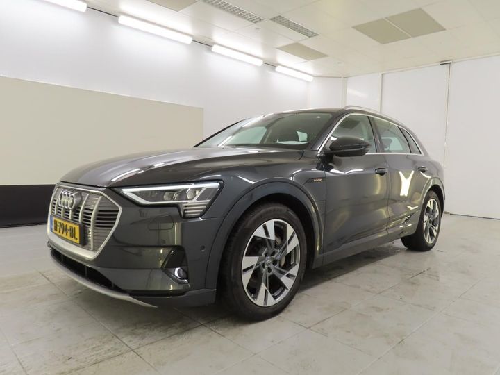 audi e-tron 2019 wauzzzge1lb017186