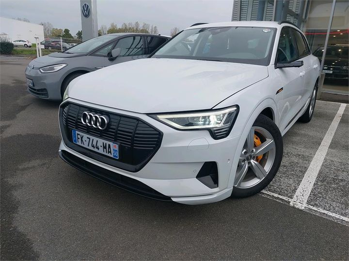 audi e-tron 2019 wauzzzge4lb006747