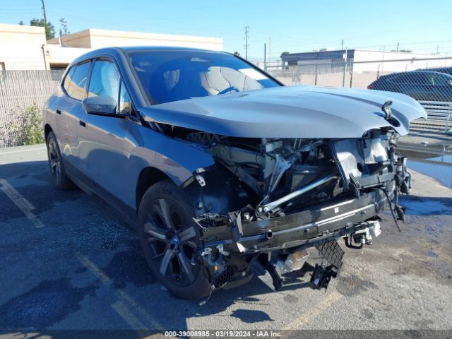 bmw  2023 wb523cf03pcm03130