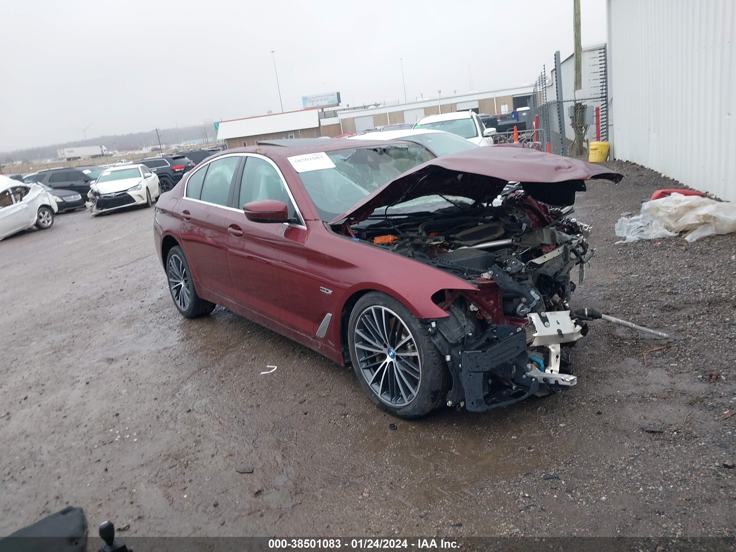 bmw 5er 2023 wba33ag04pcl75508