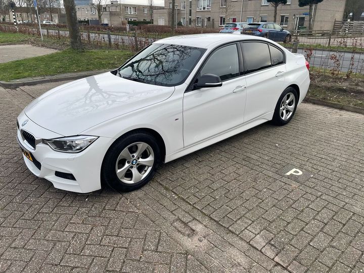 bmw 3-serie 2015 wba3a11070j617336