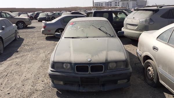 bmw 320i 1993 wbacb21060al82334