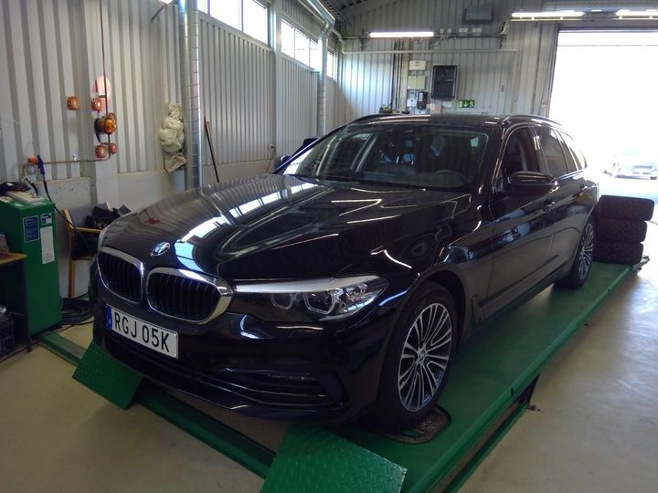 bmw series 5 2019 wbajp3104kbt93859