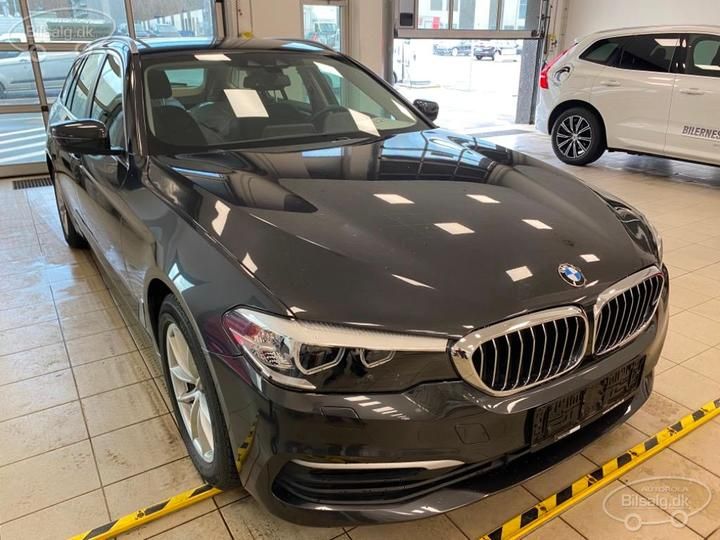 bmw 5 series touring 2019 wbajp3109kbt84431