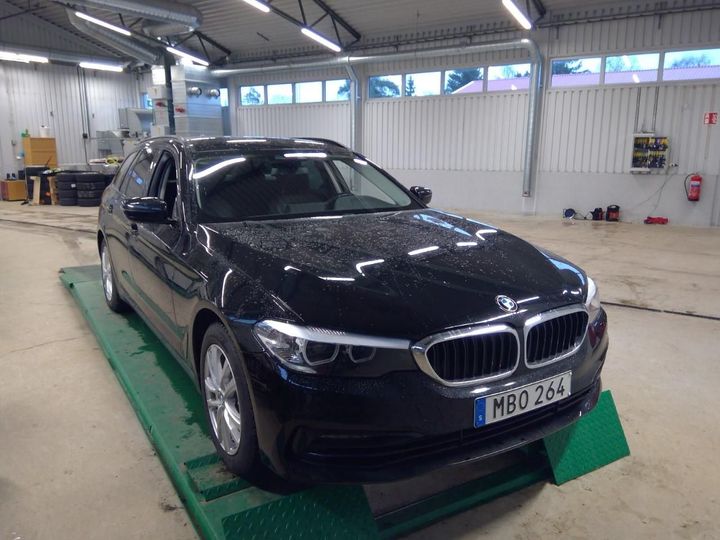 bmw series 5 2019 wbajp5102kbv48386