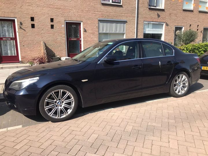 bmw 5-serie 2006 wbane71000cm07830