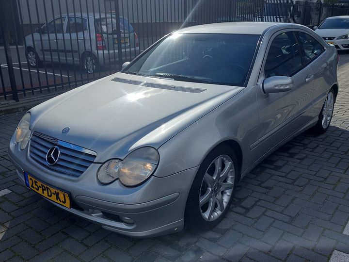 mercedes-benz c-klasse sportcoup 2004 wdb2037461a519991