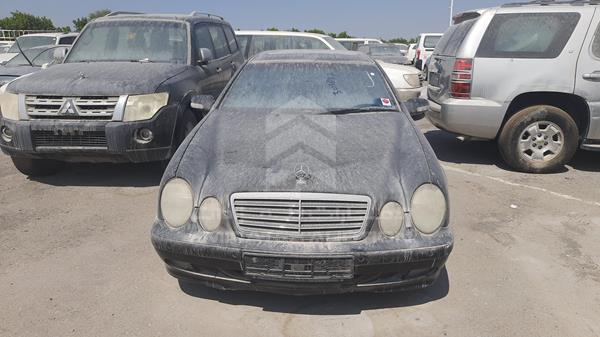 mercedes-benz clk320 2002 wdb2083651t121808