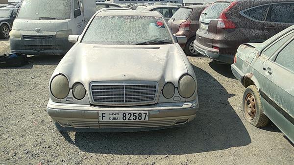 mercedes-benz e320 1998 wdb2100611a585928