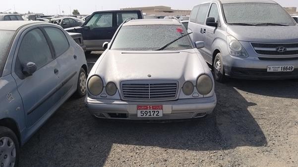 mercedes-benz e 320 1998 wdb2102651a614350