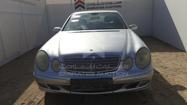 mercedes-benz e200 2005 wdb2110421a716057