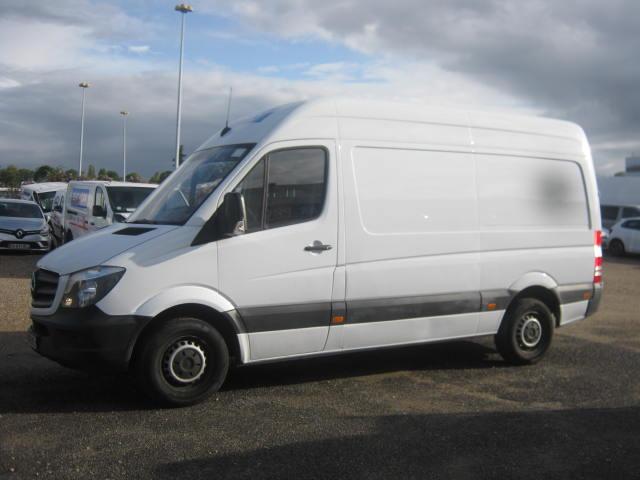 mercedes-benz sprinter 2017 wdb9066331p352404