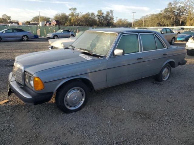 mercedes-benz 240 d 1982 wdbab23axcb296022