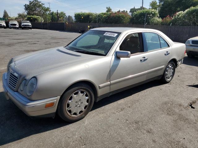 mercedes-benz e 320 1998 wdbjf65f5wa511160