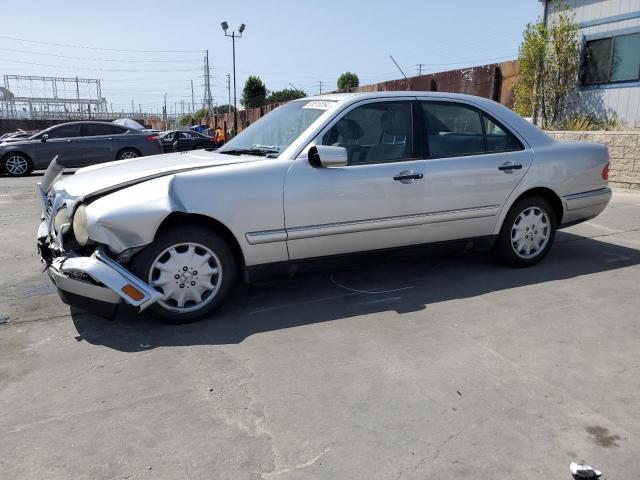 mercedes-benz e 320 1998 wdbjf65f6wa705695