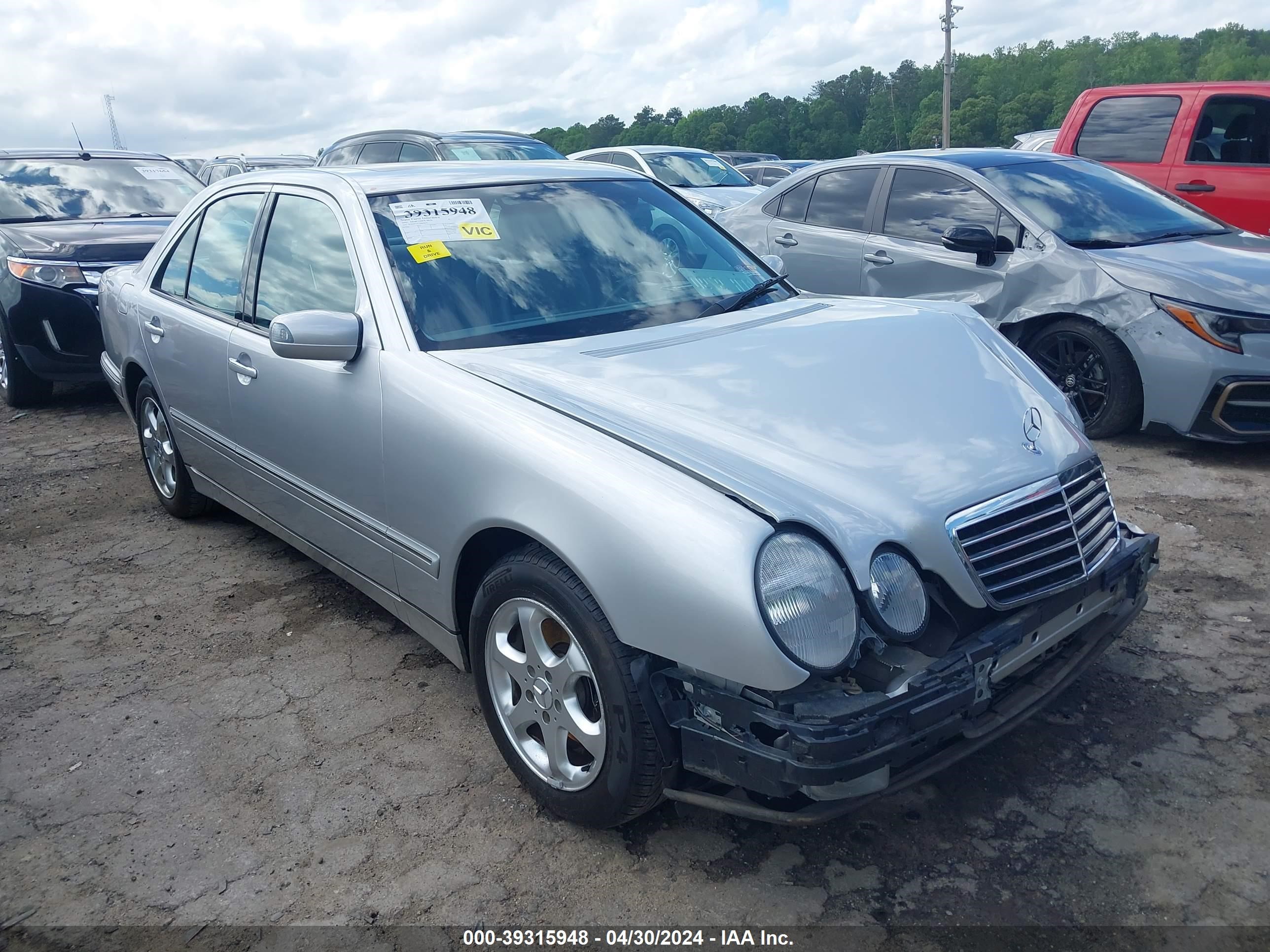 mercedes-benz  2002 wdbjf65j12b405071