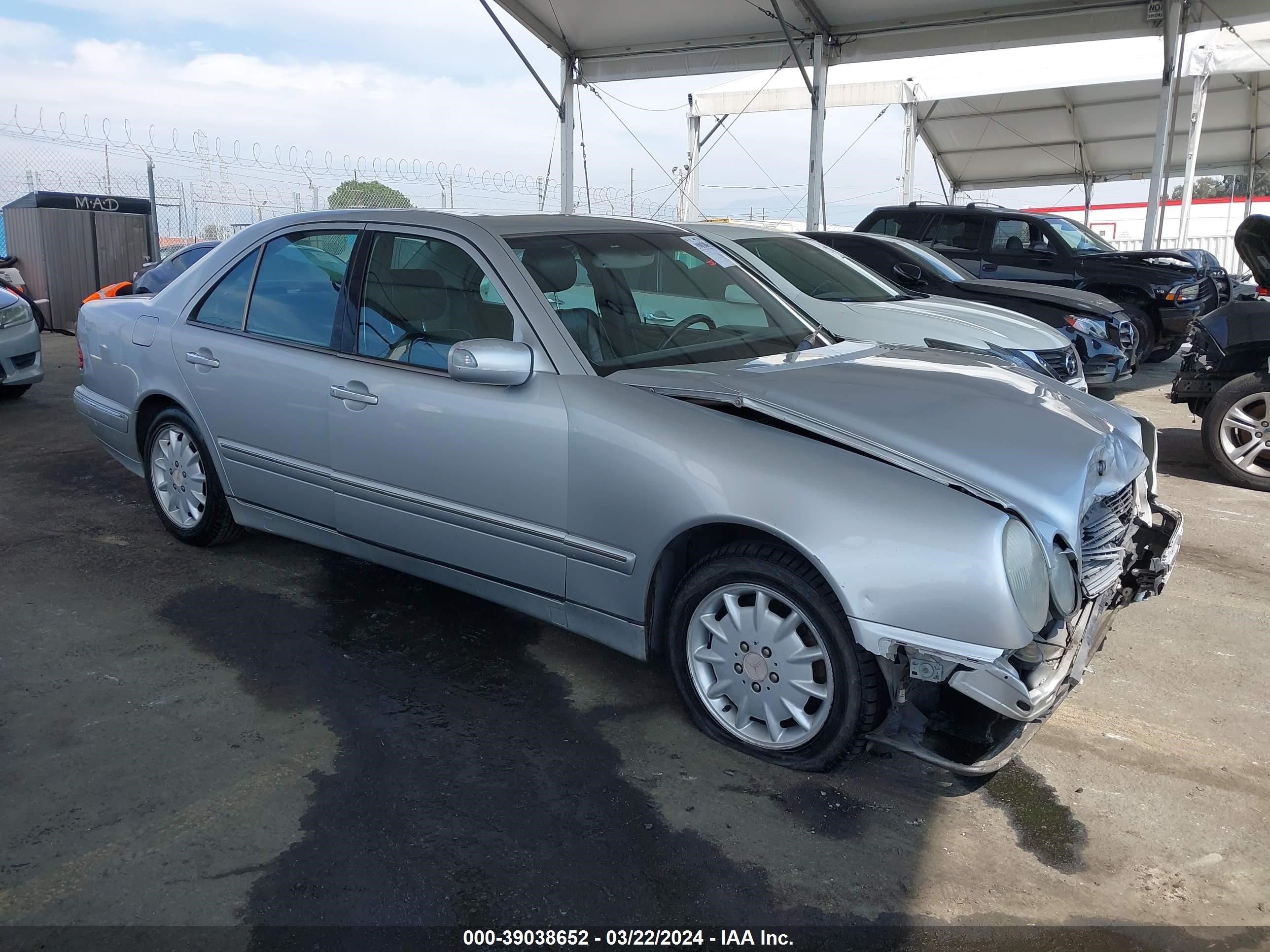 mercedes-benz  2001 wdbjf65j91b226131