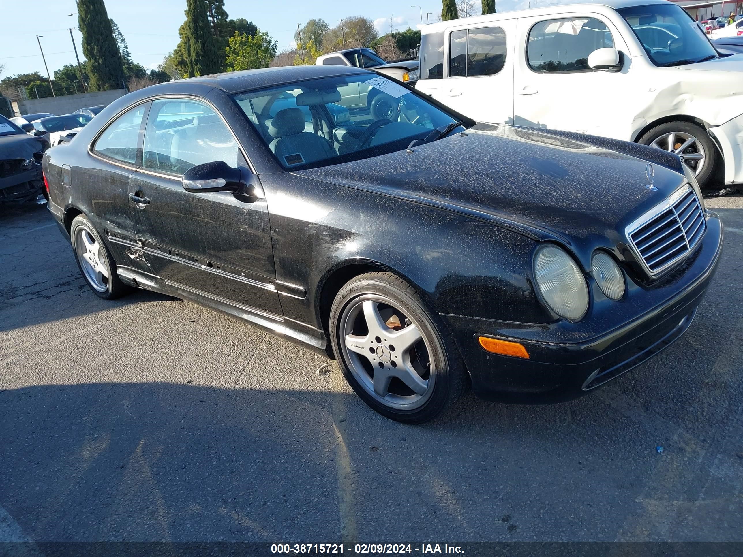 mercedes-benz clk-klasse 2002 wdblj70g62t113645