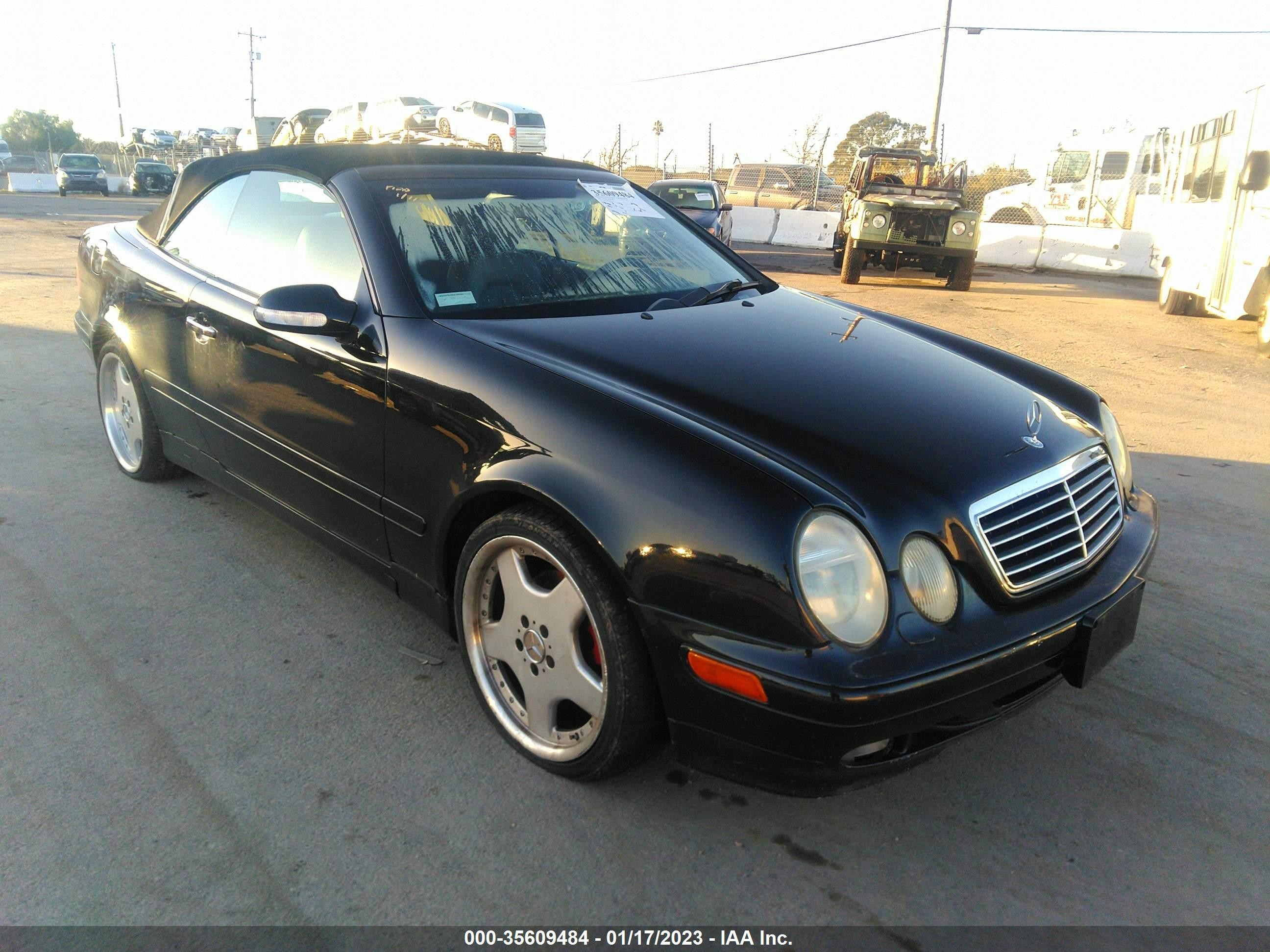 mercedes-benz clk-klasse 2003 wdblk65g83t135373