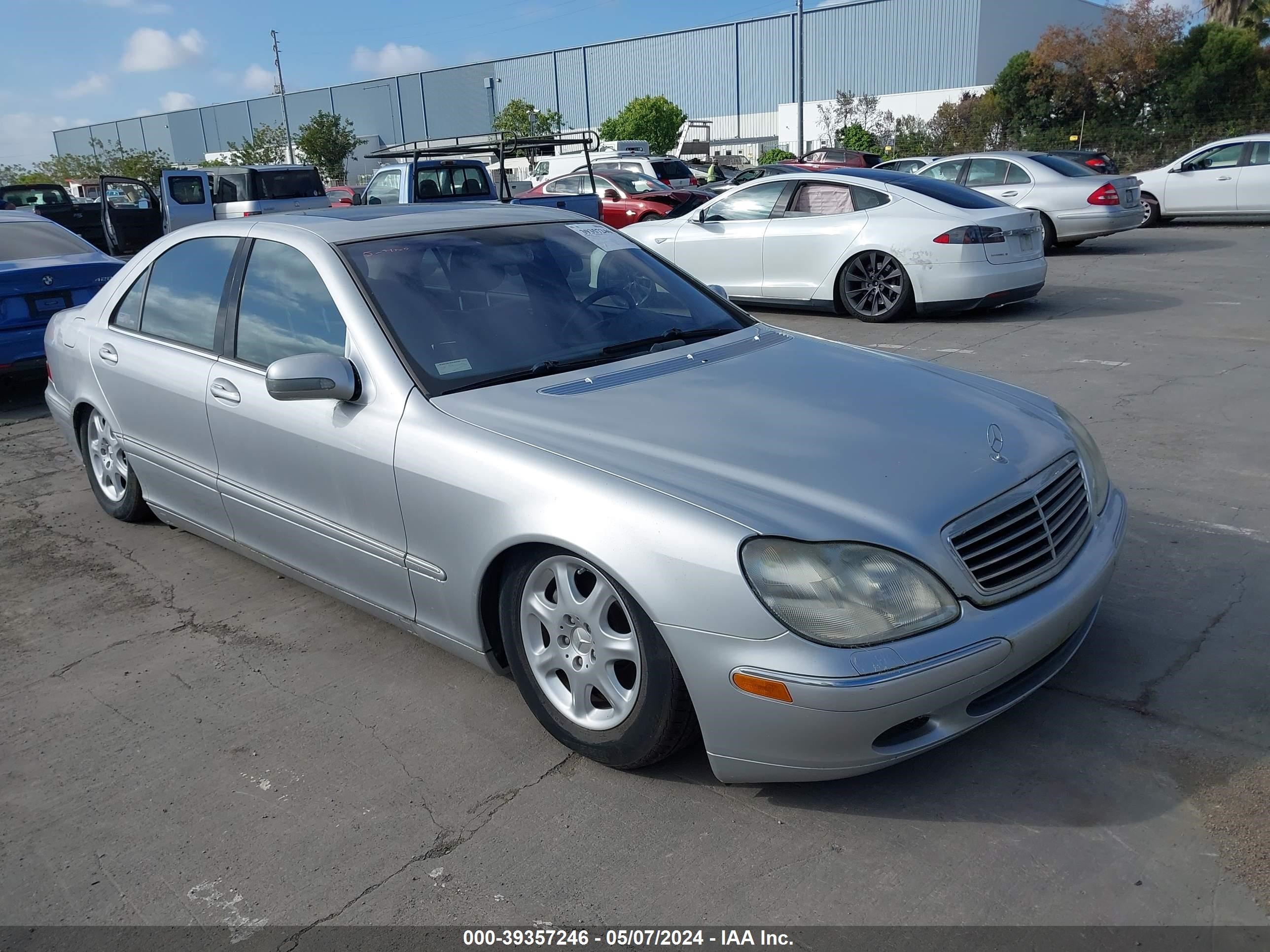 mercedes-benz  2001 wdbng70j21a173984