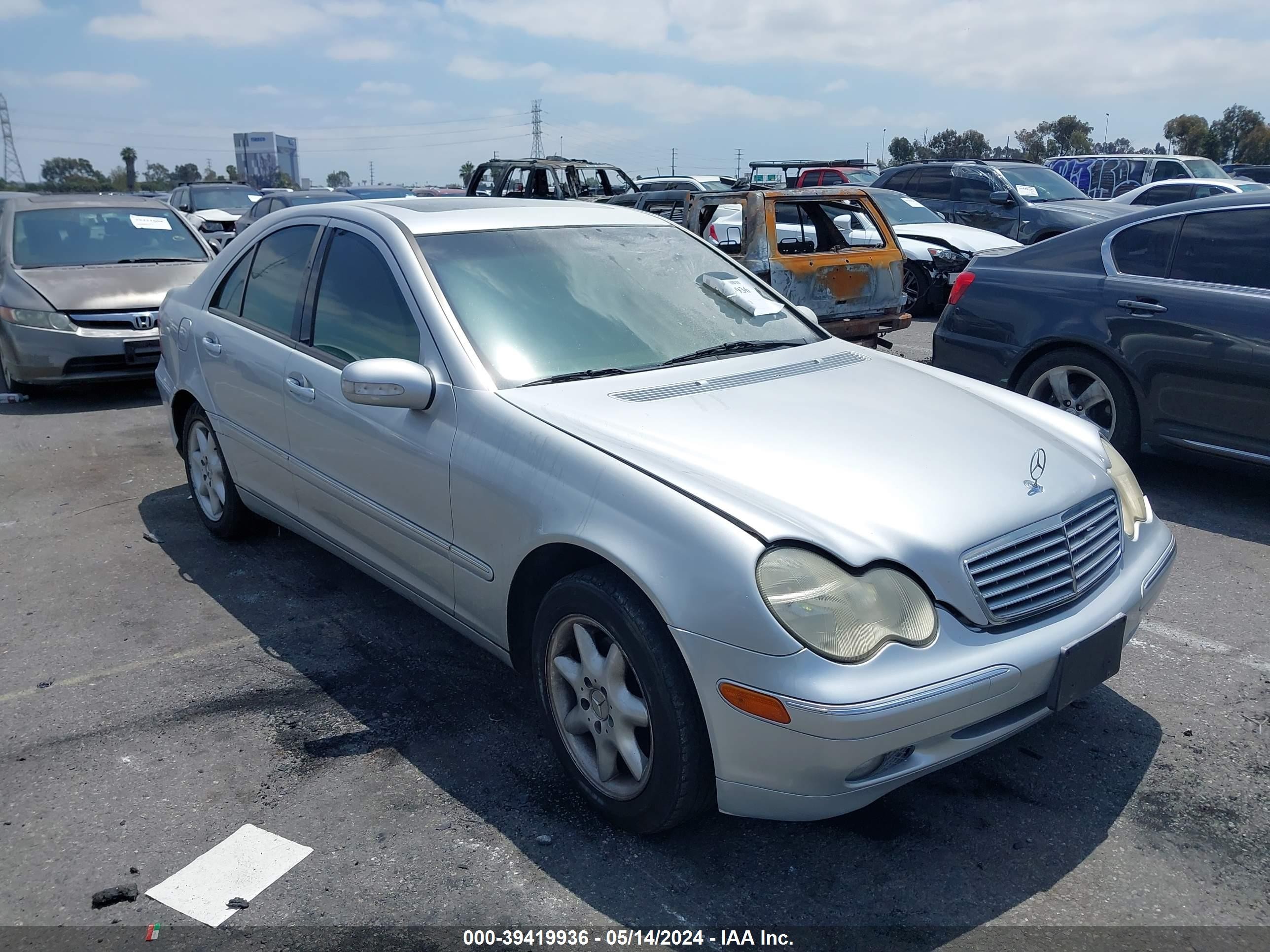 mercedes-benz  2003 wdbrf61j13f371023