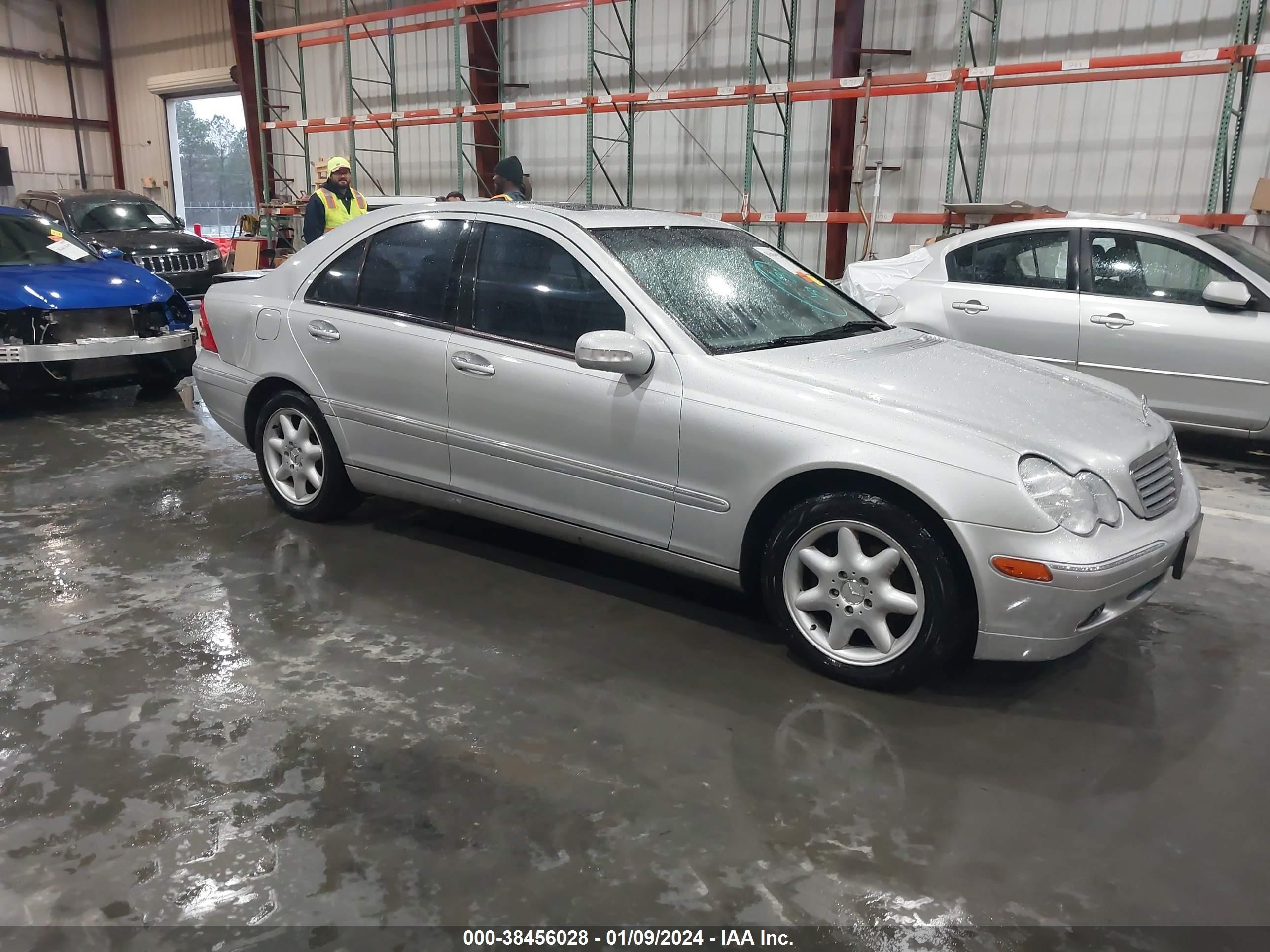 mercedes-benz c-klasse 2004 wdbrf61j94a635068