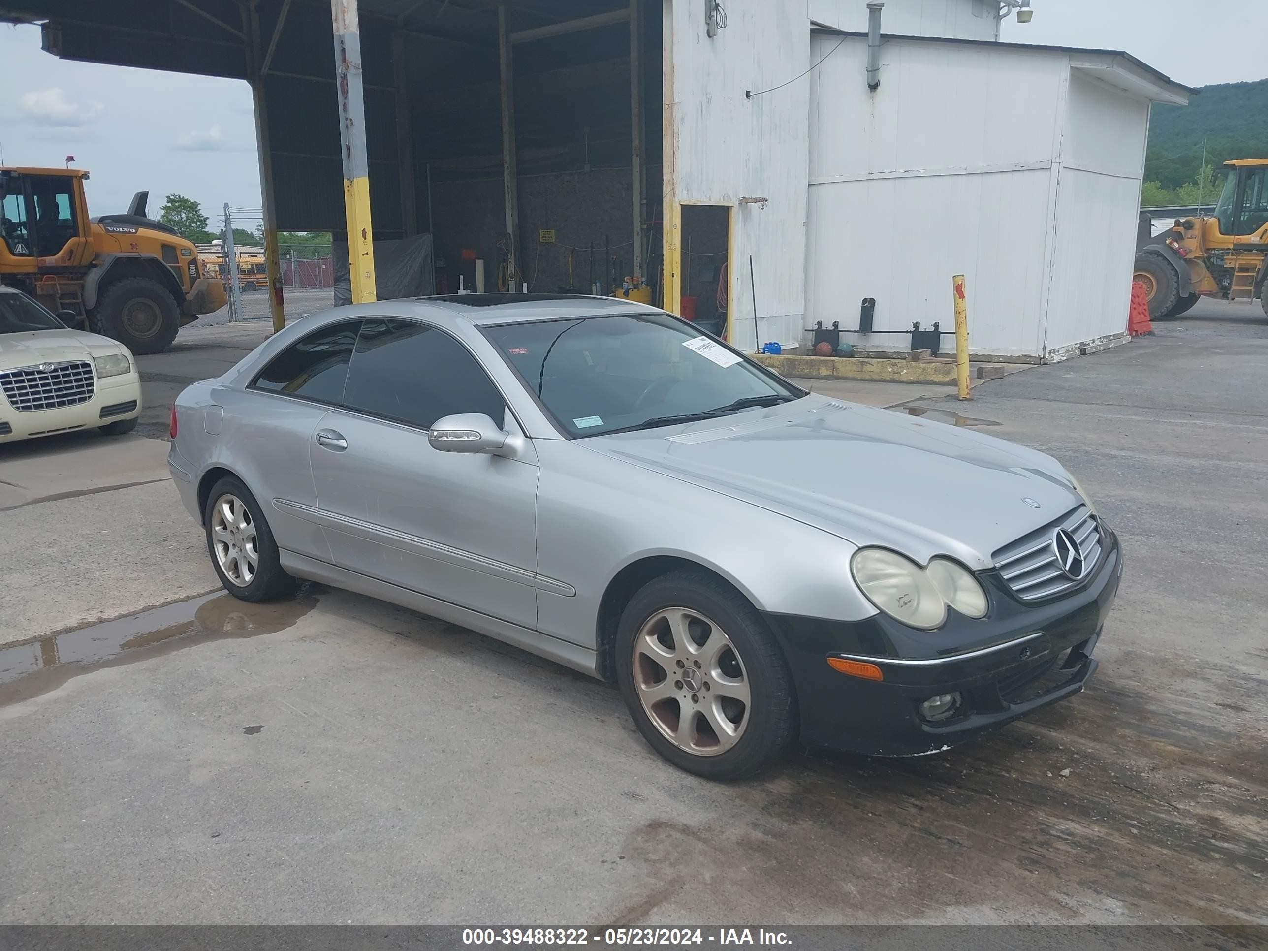 mercedes-benz clk-klasse 2003 wdbtj65j33f043844